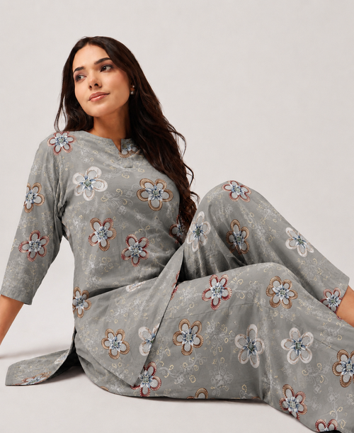 Serenaire Elara Blossom Cluster Tunic Co-ord Set in Grey — look 2