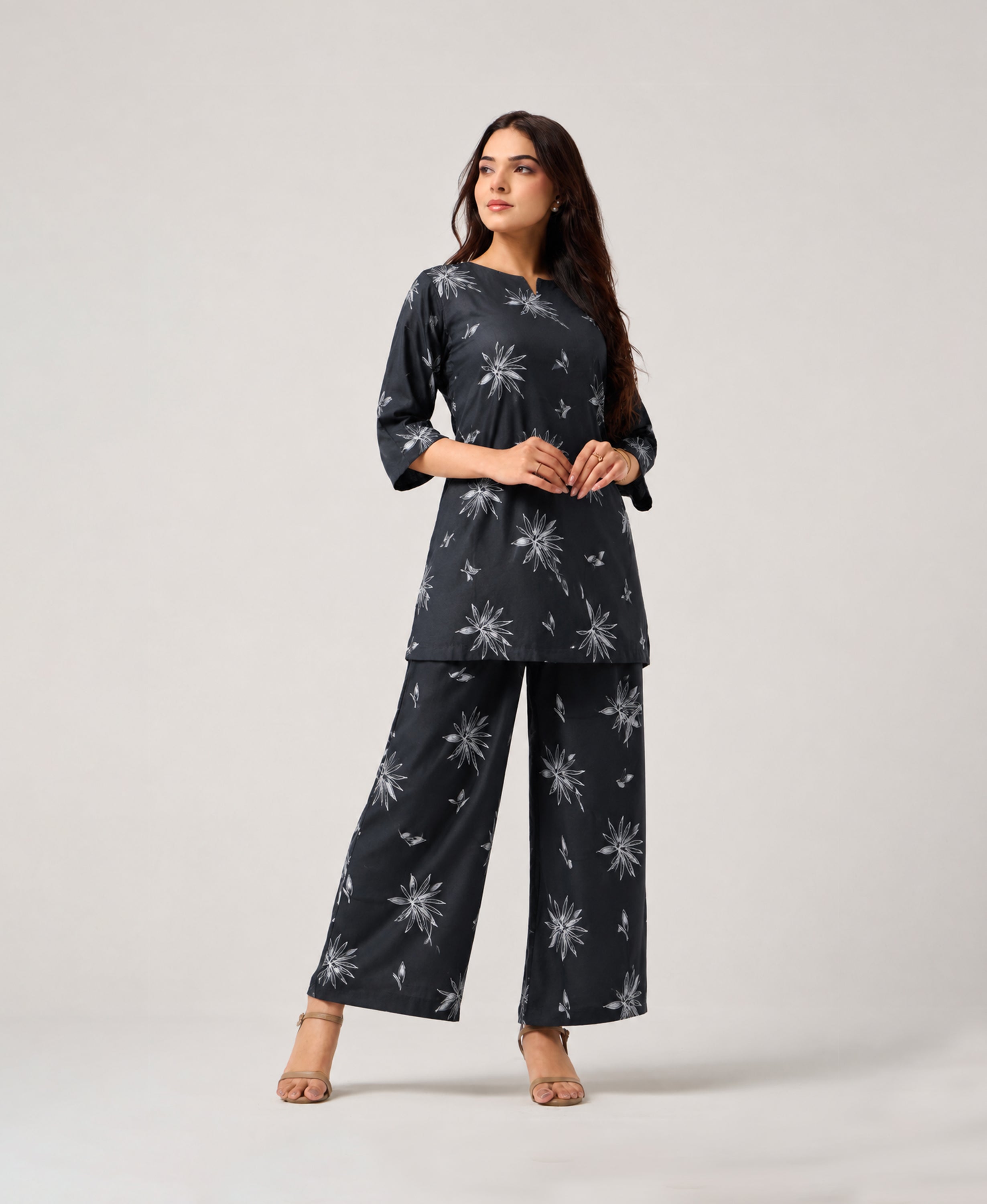 Serenaire Elara Starburst Tunic Co-ord Set in Black — look 5