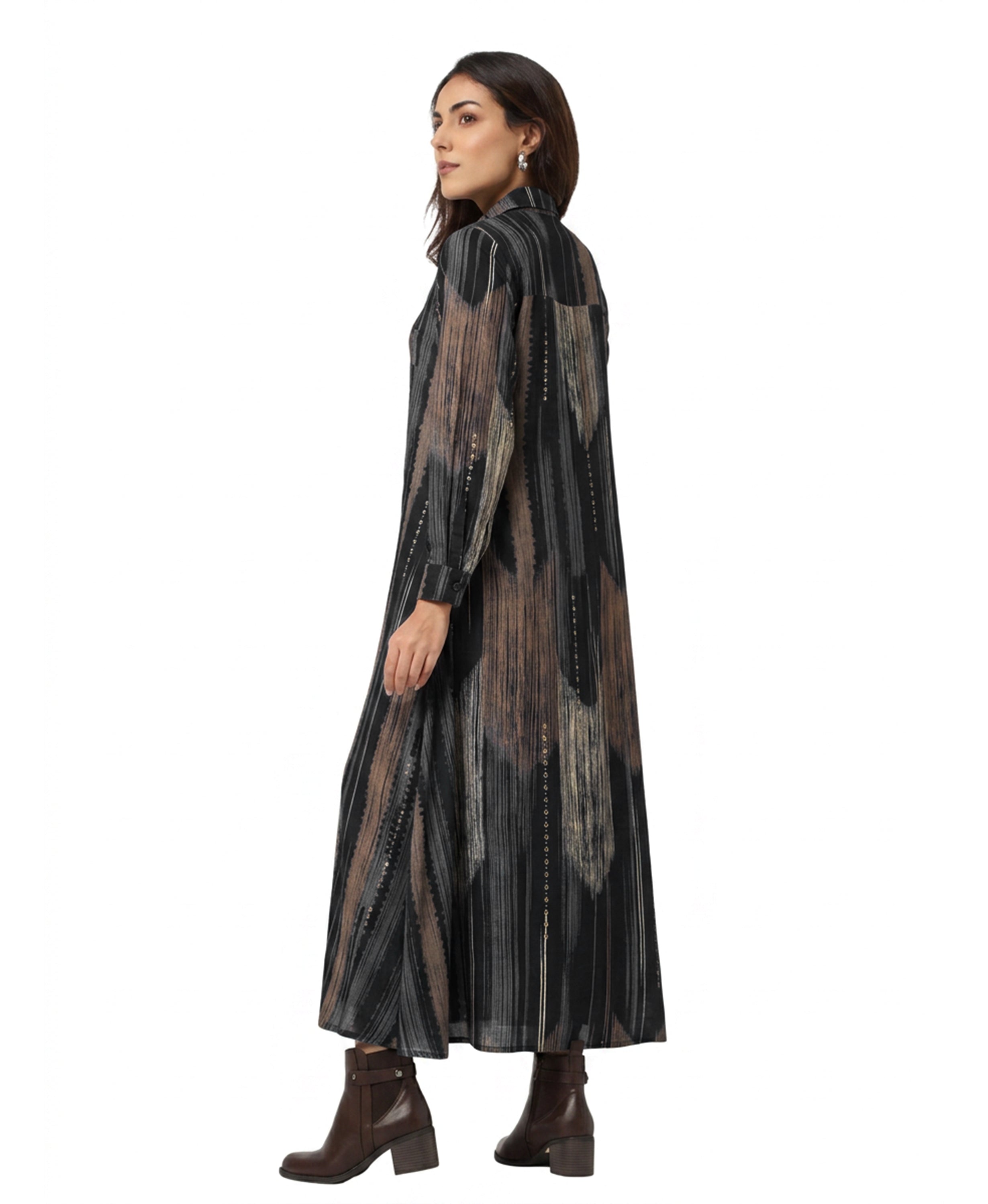 Serenaire Veloria Ikat Stripe Workwear Dress in Black — side view