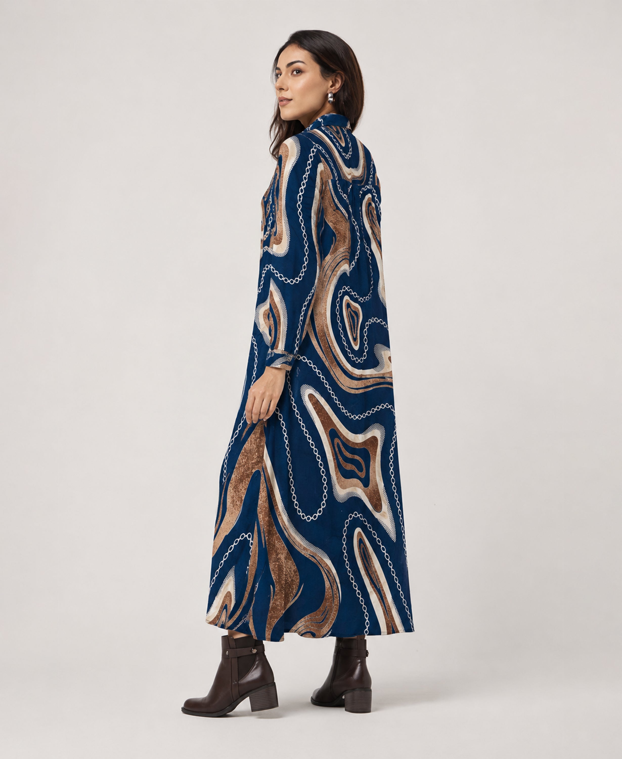 Serenaire Veloria Marble Chain Workwear Dress in Navy Blue — three-quarter view