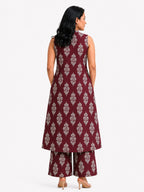 Serenaire Zerelle Floral Buta Sleeveless Kurthi Set in Maroon — look 2